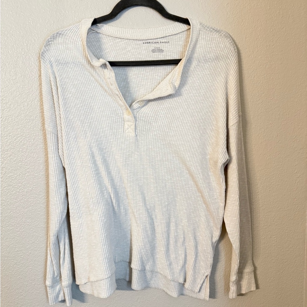 American Eagle Outfitters Women's White Button Down Shirt